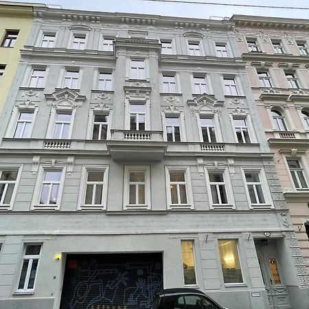 Home Sweet Home - Vienna Central Екстер'єр фото