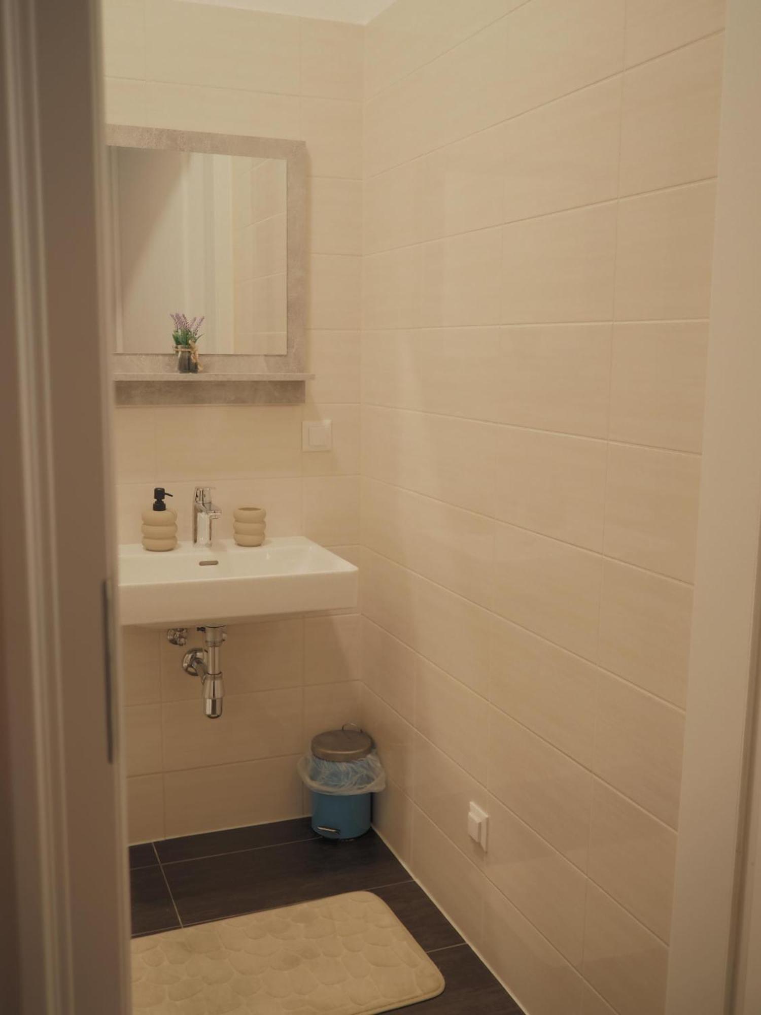Home Sweet Home - Vienna Central Екстер'єр фото