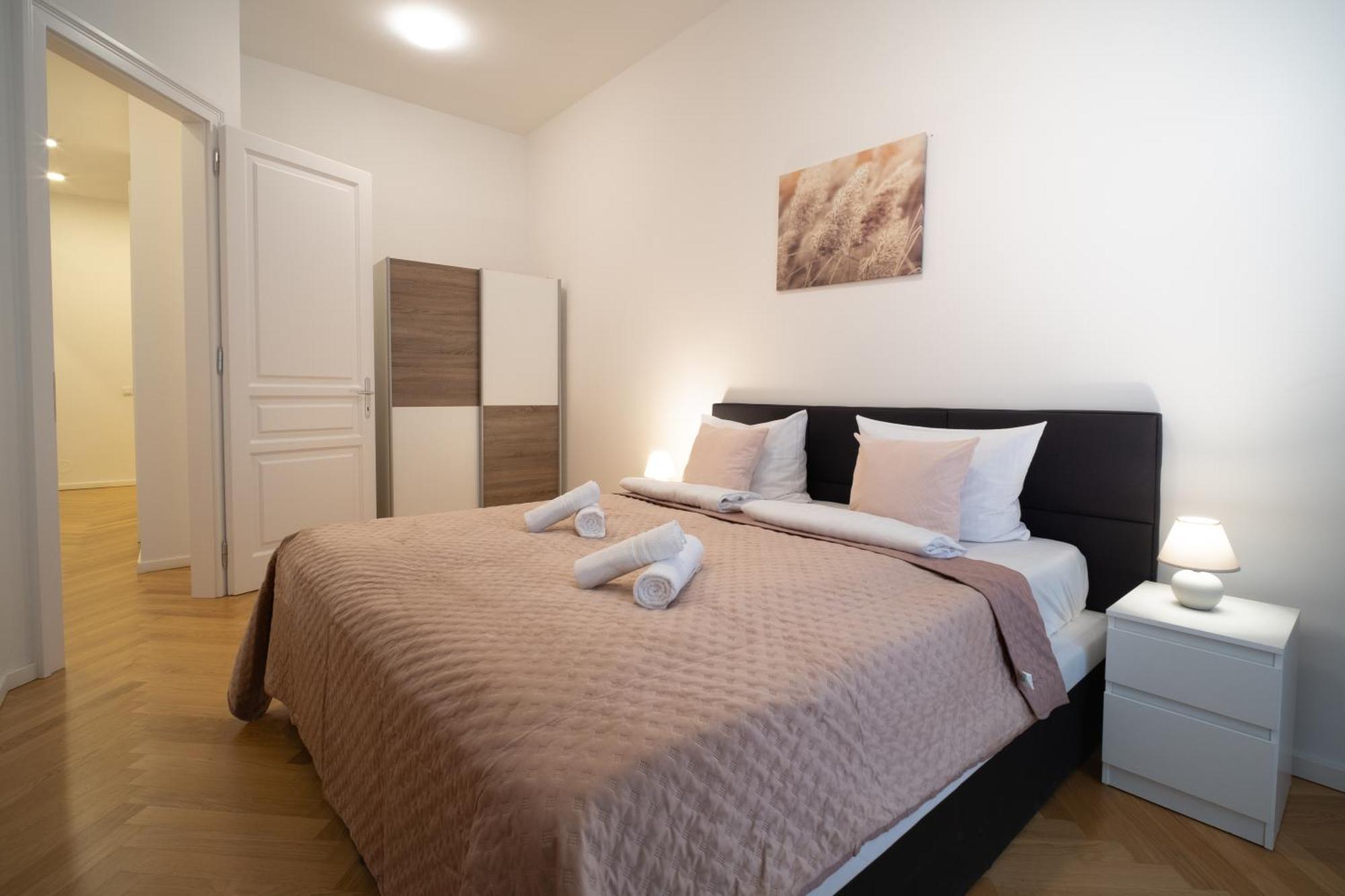 Home Sweet Home - Vienna Central Екстер'єр фото