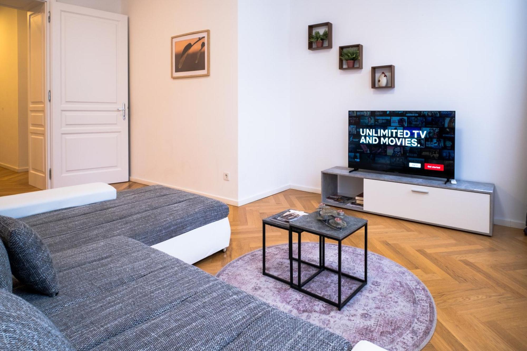 Home Sweet Home - Vienna Central Екстер'єр фото